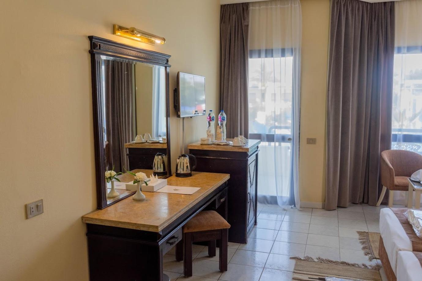 Cataract & Aqua Park Naama Bay 4*