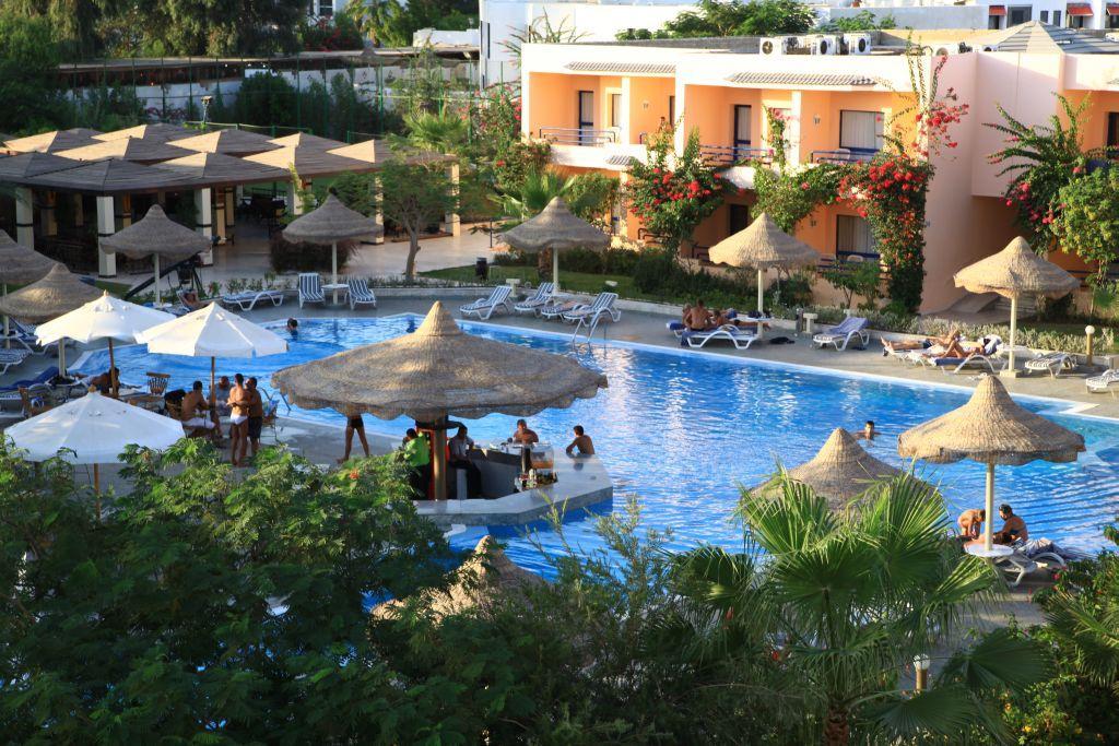 Cataract Naama Bay Üdülőközpont 4*